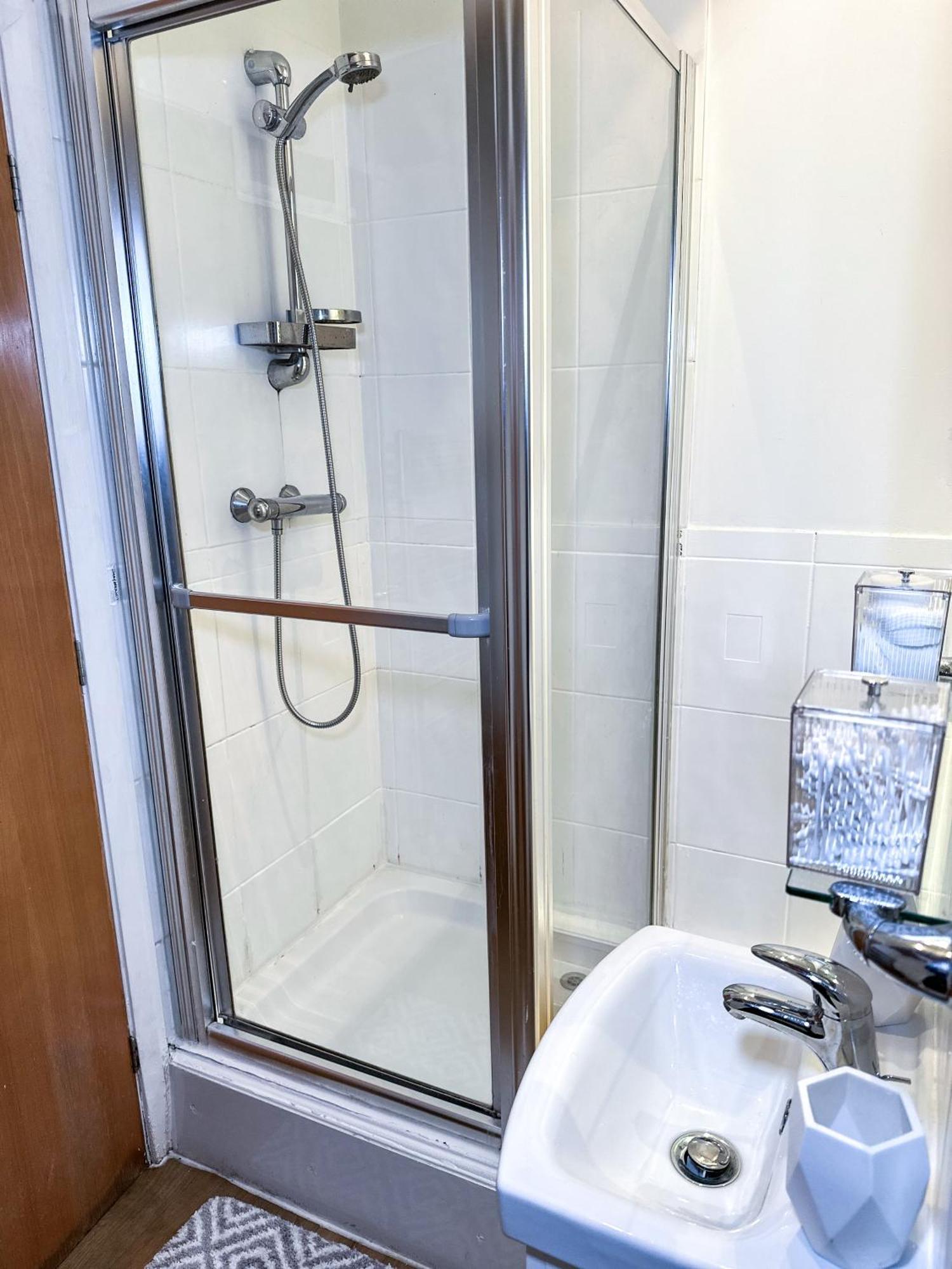 Nottingham City Centre Apartment ! - Parking Available Exterior photo